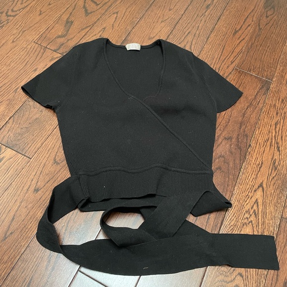 Aritzia Crop Tie Top - Picture 1 of 3